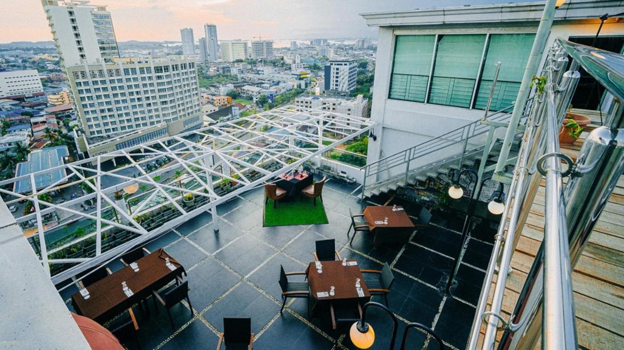 King'S Hotel Nagoya Batam Exterior photo