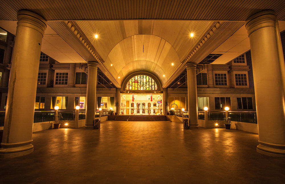 King'S Hotel Nagoya Batam Exterior photo